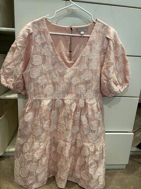 Chelsea28 Pink Floral Jacquard Puff Sleeve Tiered Babydoll Dress